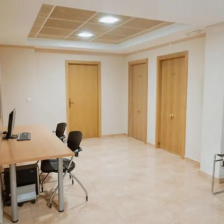 Anna Hotel 2*
