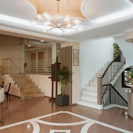 Anna 2* קוסנטיינה