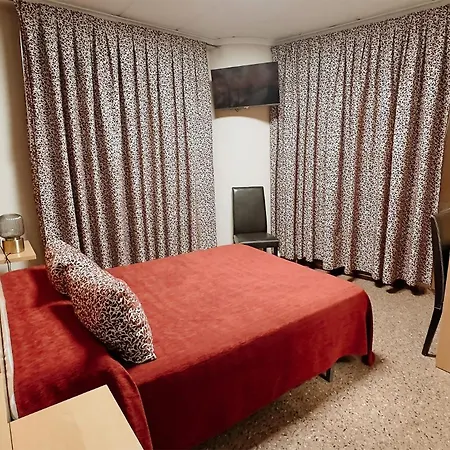 Hotel Anna 2*