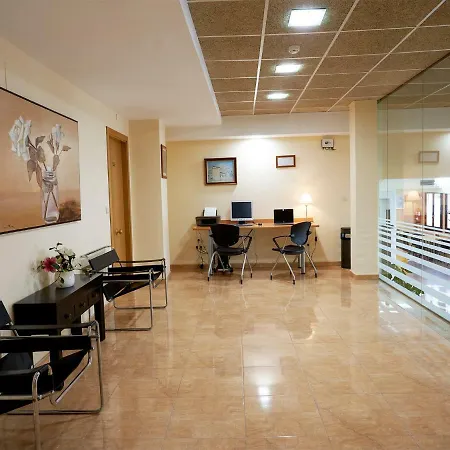 Anna Hotel 2*