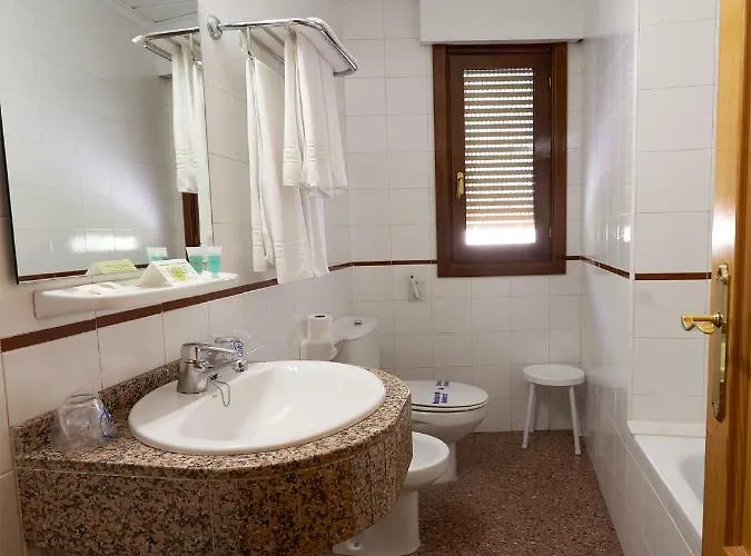 Anna Otel 2*